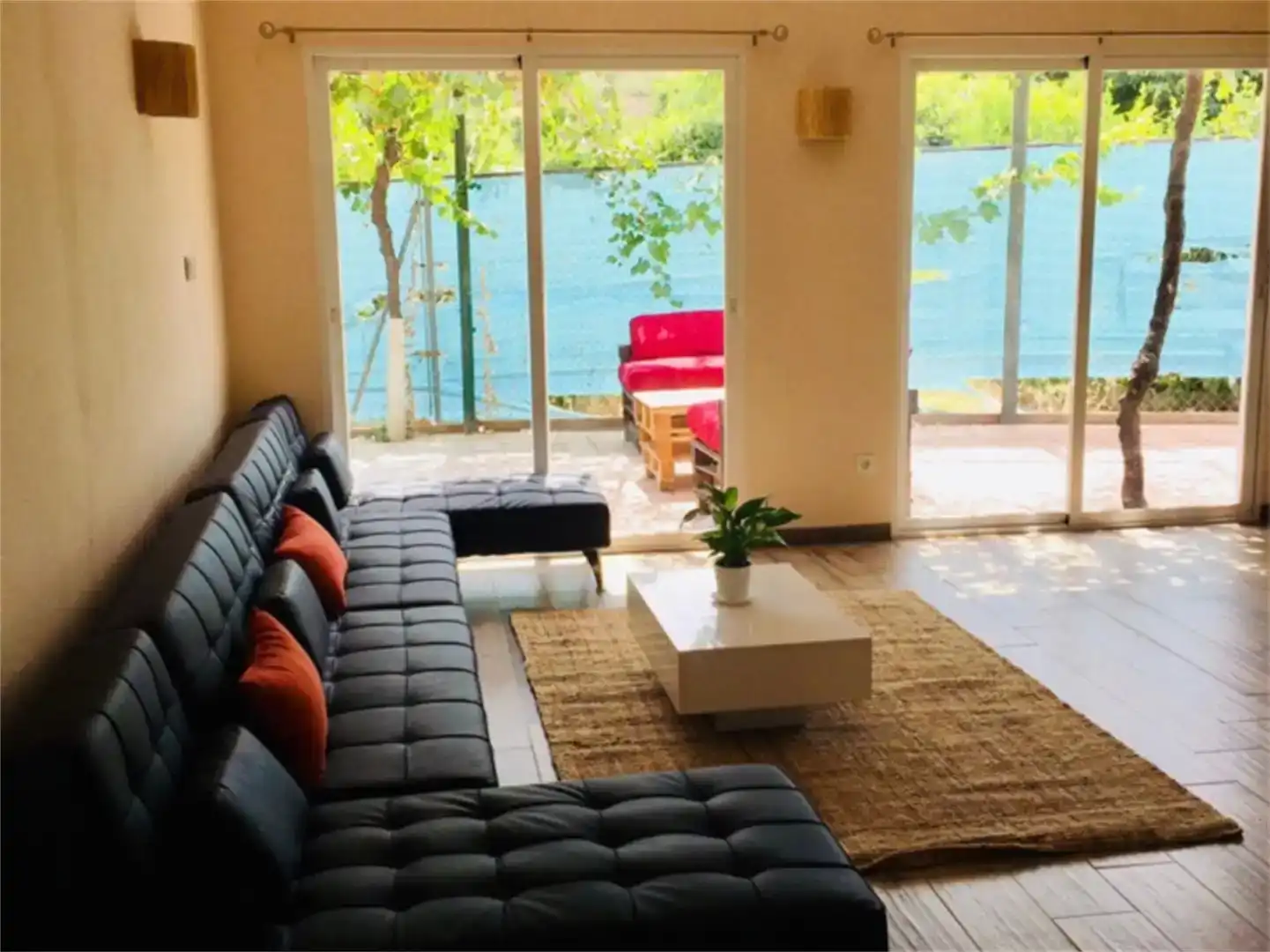 Sala d'estar de Finca rústica en venda en Estepona amb Aire condicionat