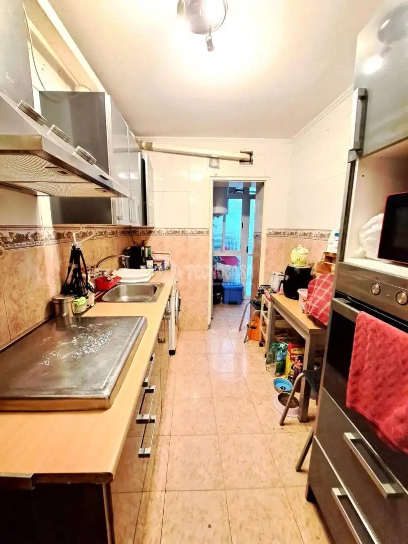 Cocina de Piso en venta en Parla con Aire acondicionado