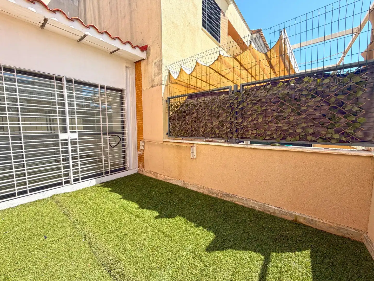 Terrassa de Casa adosada en venda en Mairena del Aljarafe amb Aire condicionat, Calefacció i Traster