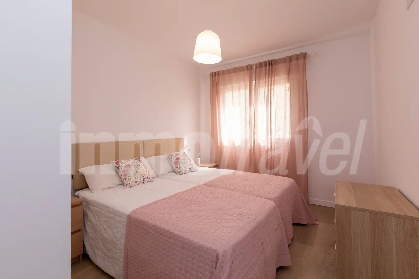 Bedroom of Flat for rent in Sanxenxo  with Heating, Parquet flooring and Furnished