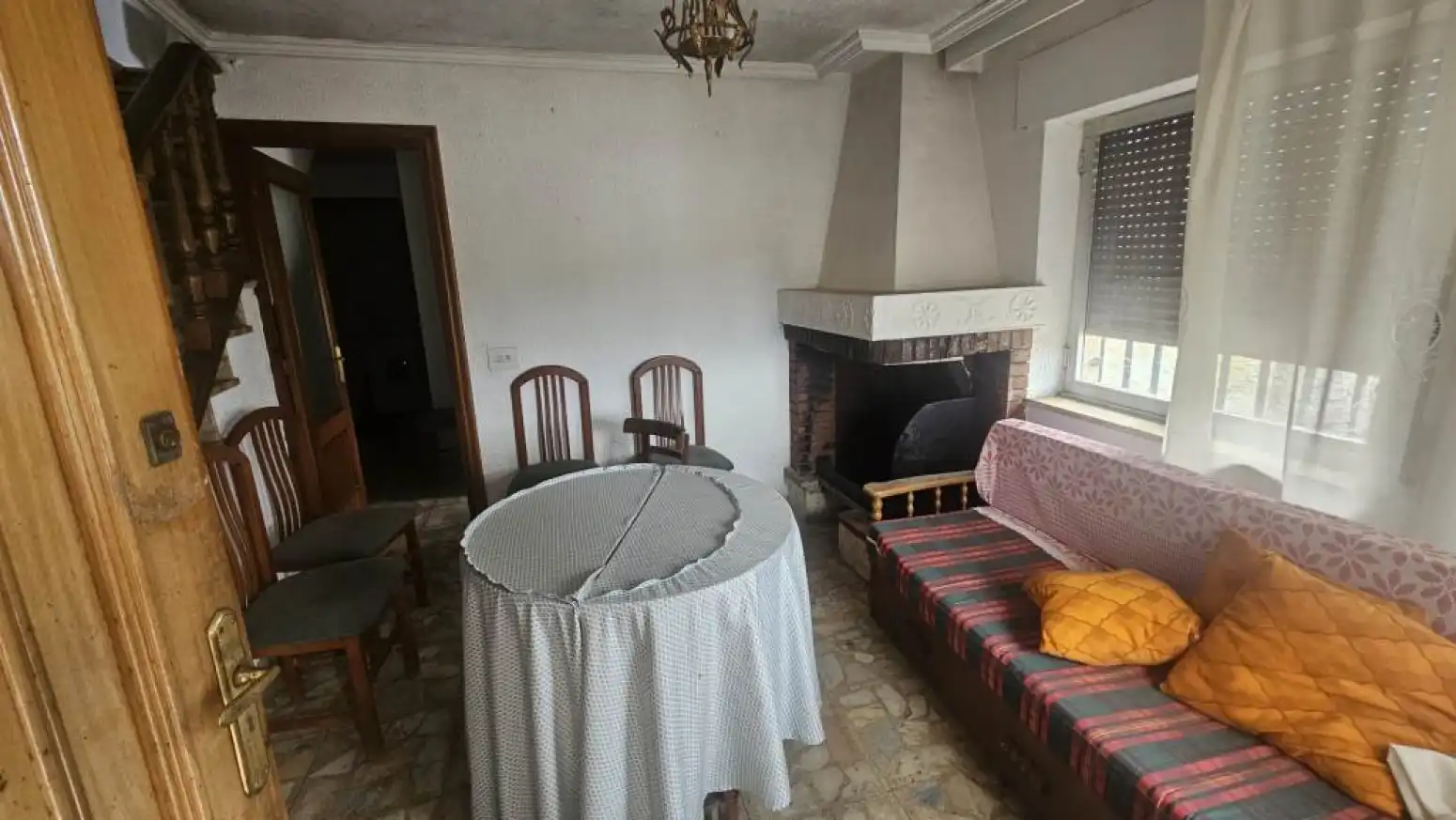 Houses for sale in Vega de Tirados  with Storage room and Balcony