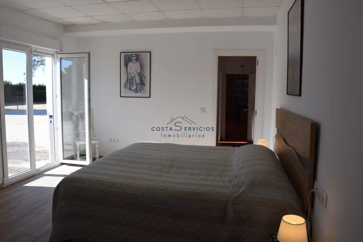 Sala d'estar de Finca rústica en venda en Gibraleón amb Aire condicionat, Terrassa i Piscina