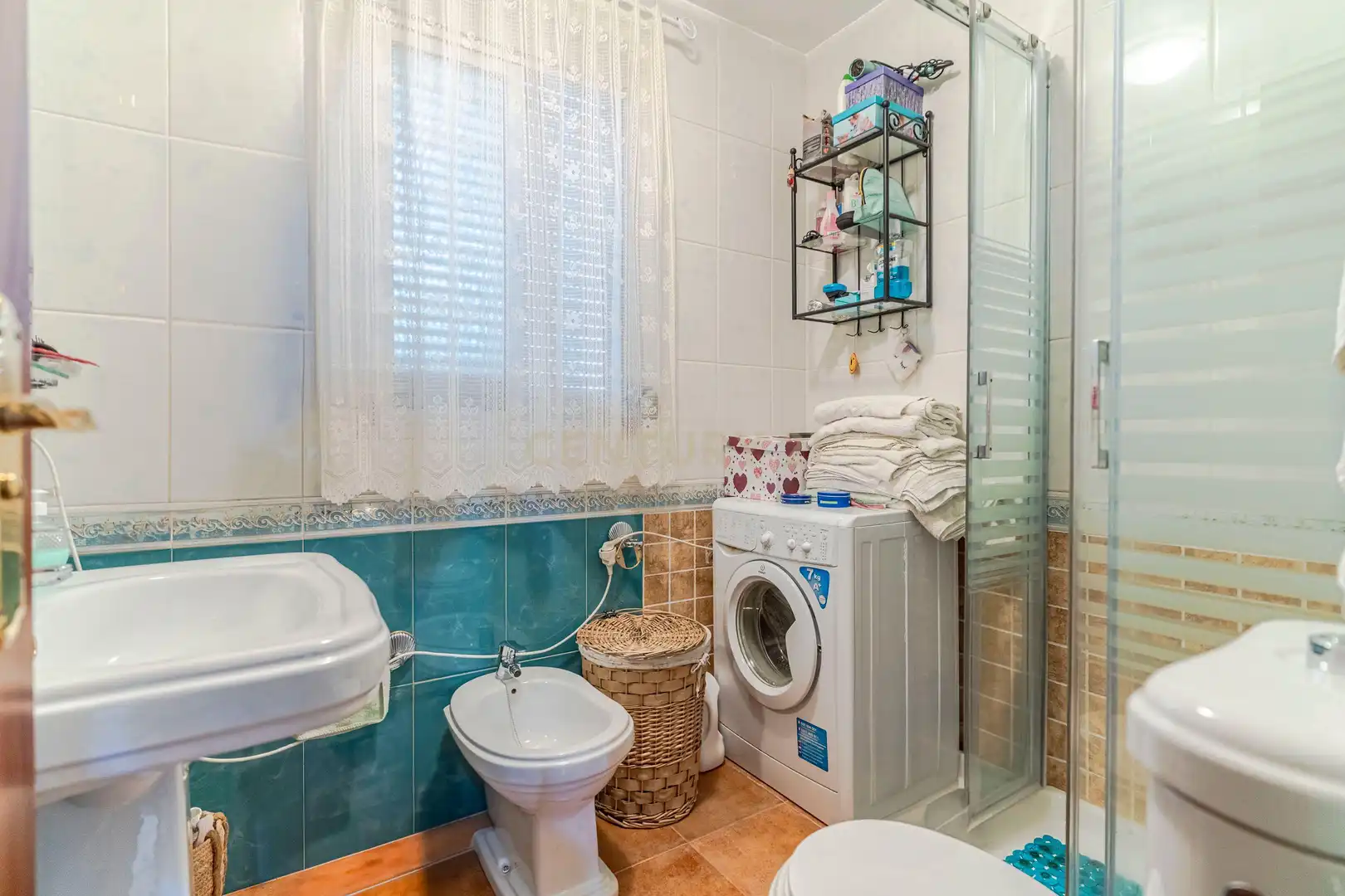 Baño de Casa o chalet en venta en Güéjar Sierra con Jardín privado, Trastero y Piscina