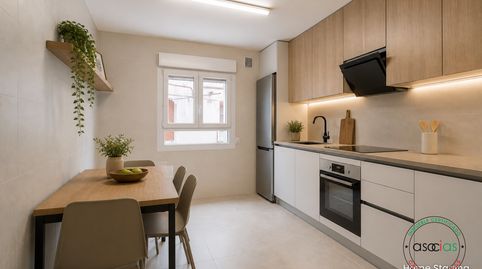 Foto 2 de Piso en venta en Gijón - Calle Evaristo Valle, 6, La Arena, Gijón