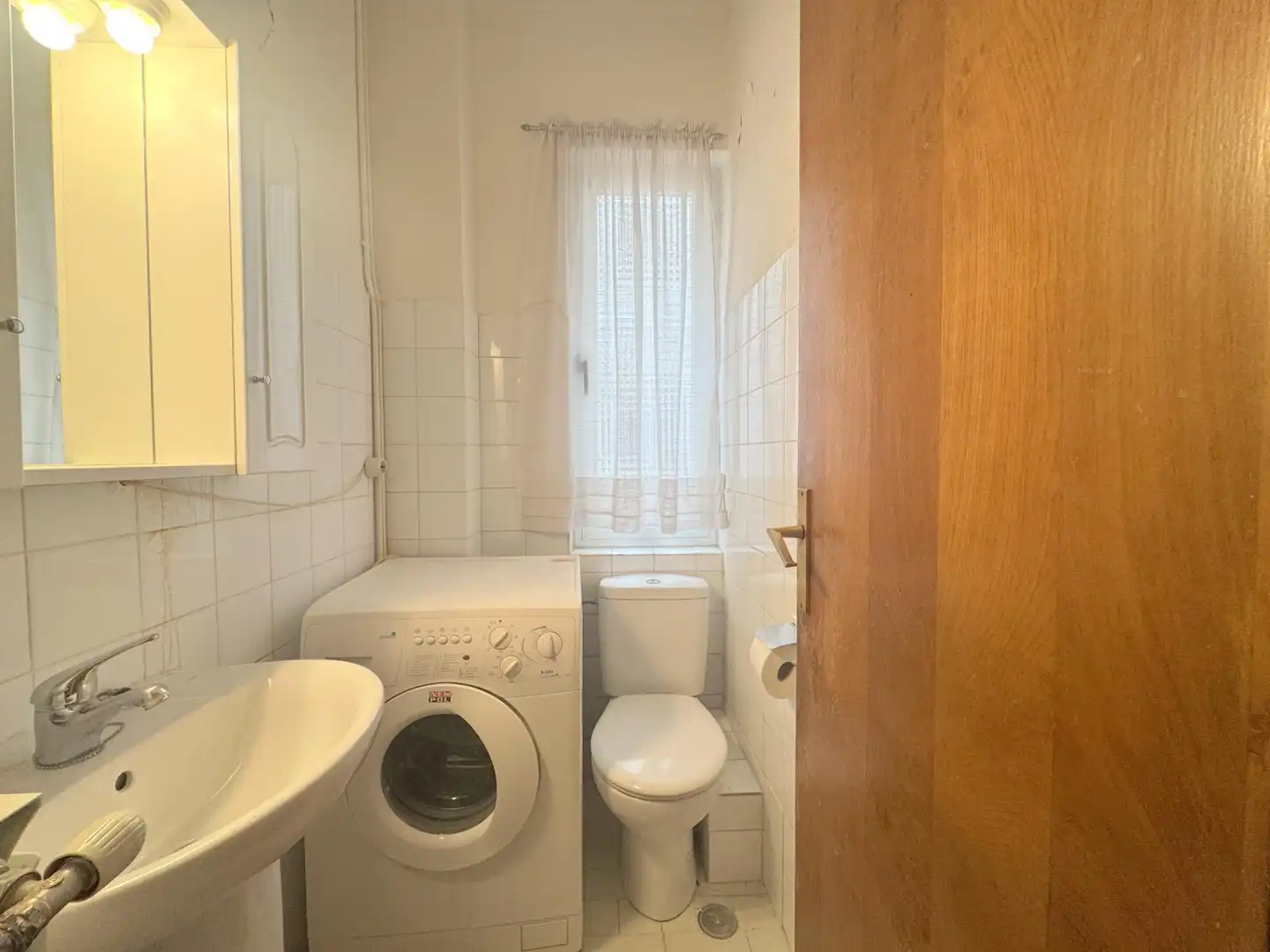 Bathroom of Flat for sale in Ávila  with Heating, Terrace and Balcony
