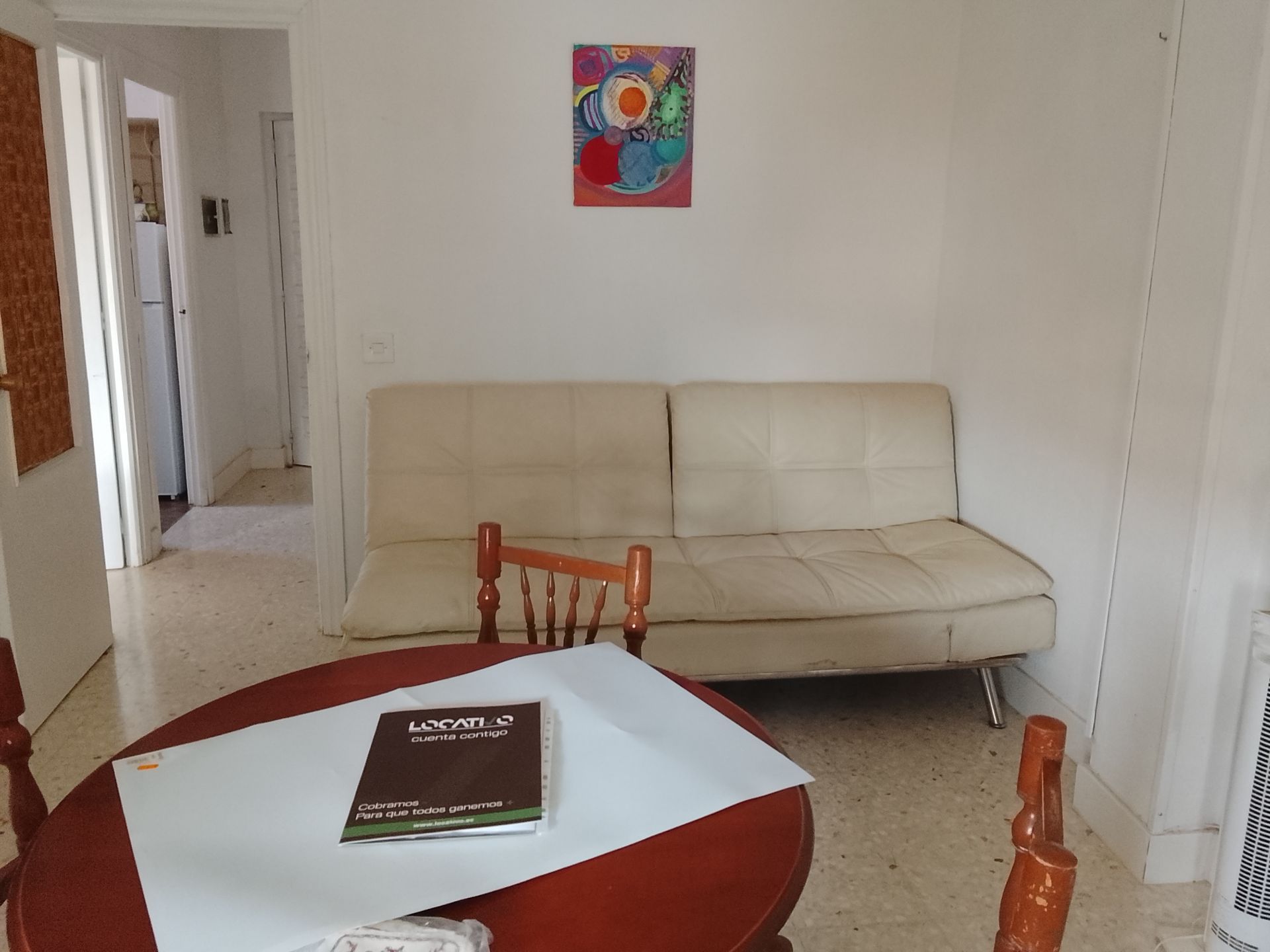 Sala d'estar de Pis en venda en Madrigal de la Vera amb Moblat