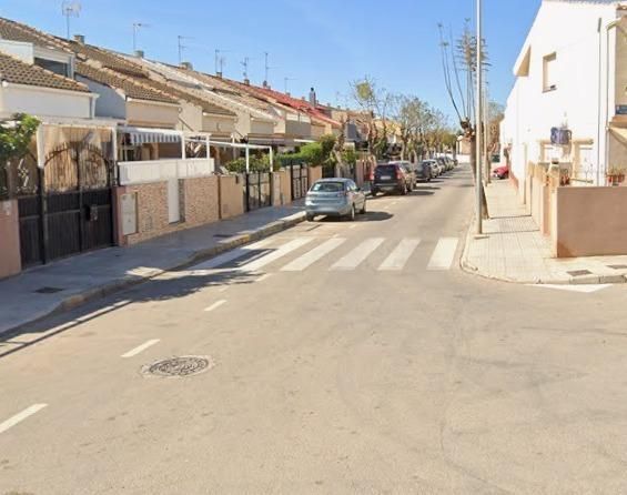 Vista exterior de Casa adosada en venta en Los Alcázares con Terraza