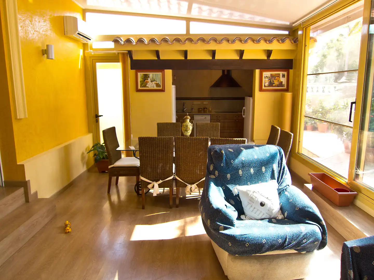 Sala d'estar de Casa o xalet de lloguer en Dénia amb Aire condicionat, Calefacció i Terrassa