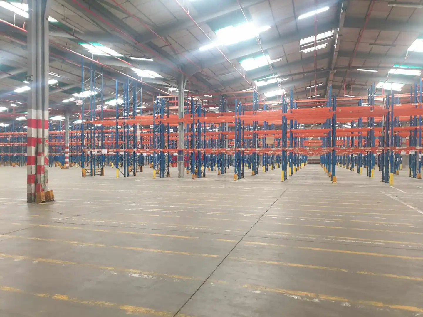 Nau industrial en venda en Valdemoro