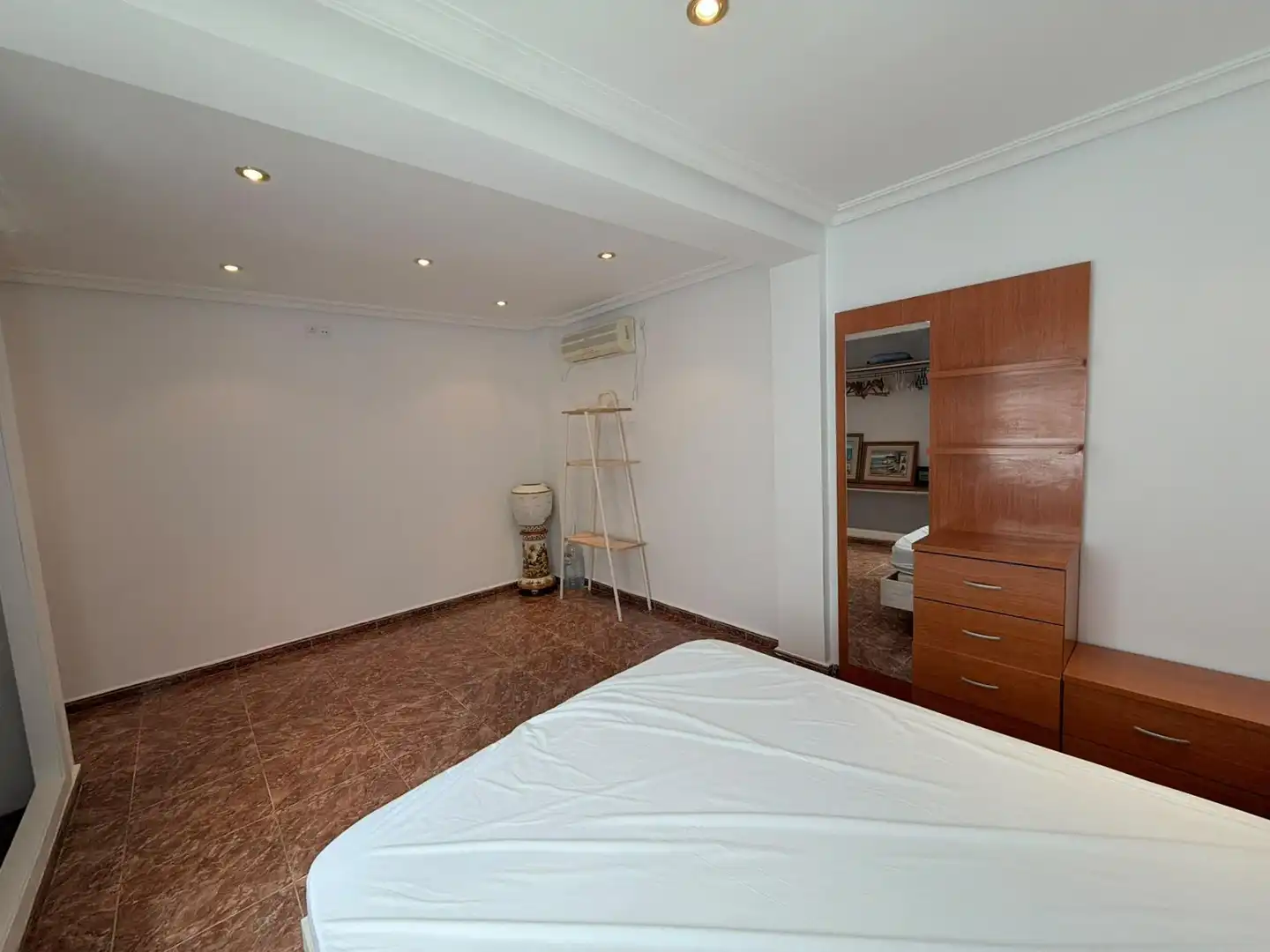 Mini appartamento con terrazza in affitto a Calle Calle Cerdá 30, imagen 6