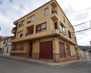 Exterior view of Garage for sale in El Pinós / Pinoso