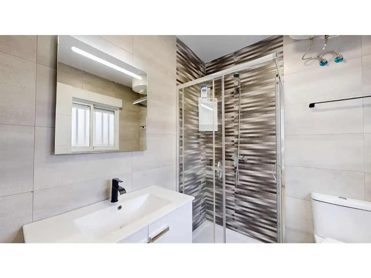 Baño de Piso en venta en Valencia con Jardín privado