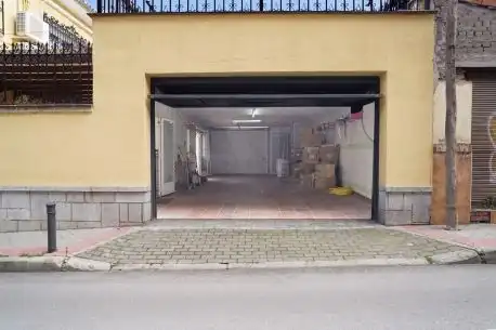 Aparcament de Casa o xalet en venda en Madrid amb Aire condicionat, Calefacció i Terrassa