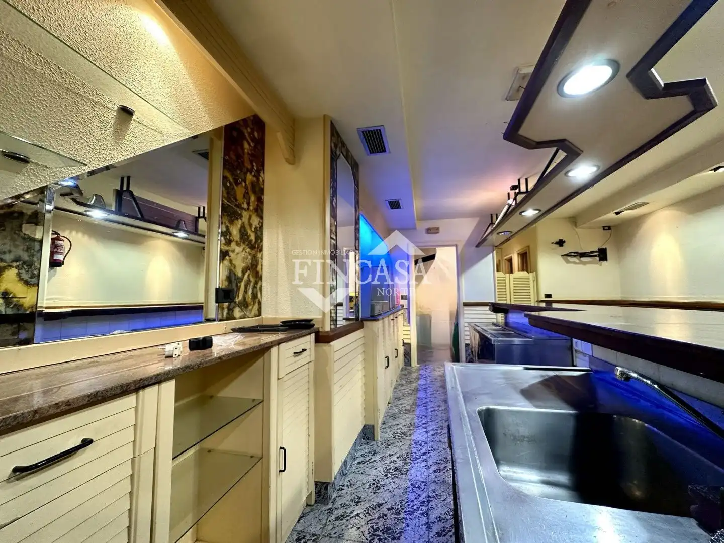 Business premises for sale in Calle Comandante Villar, imagen 8