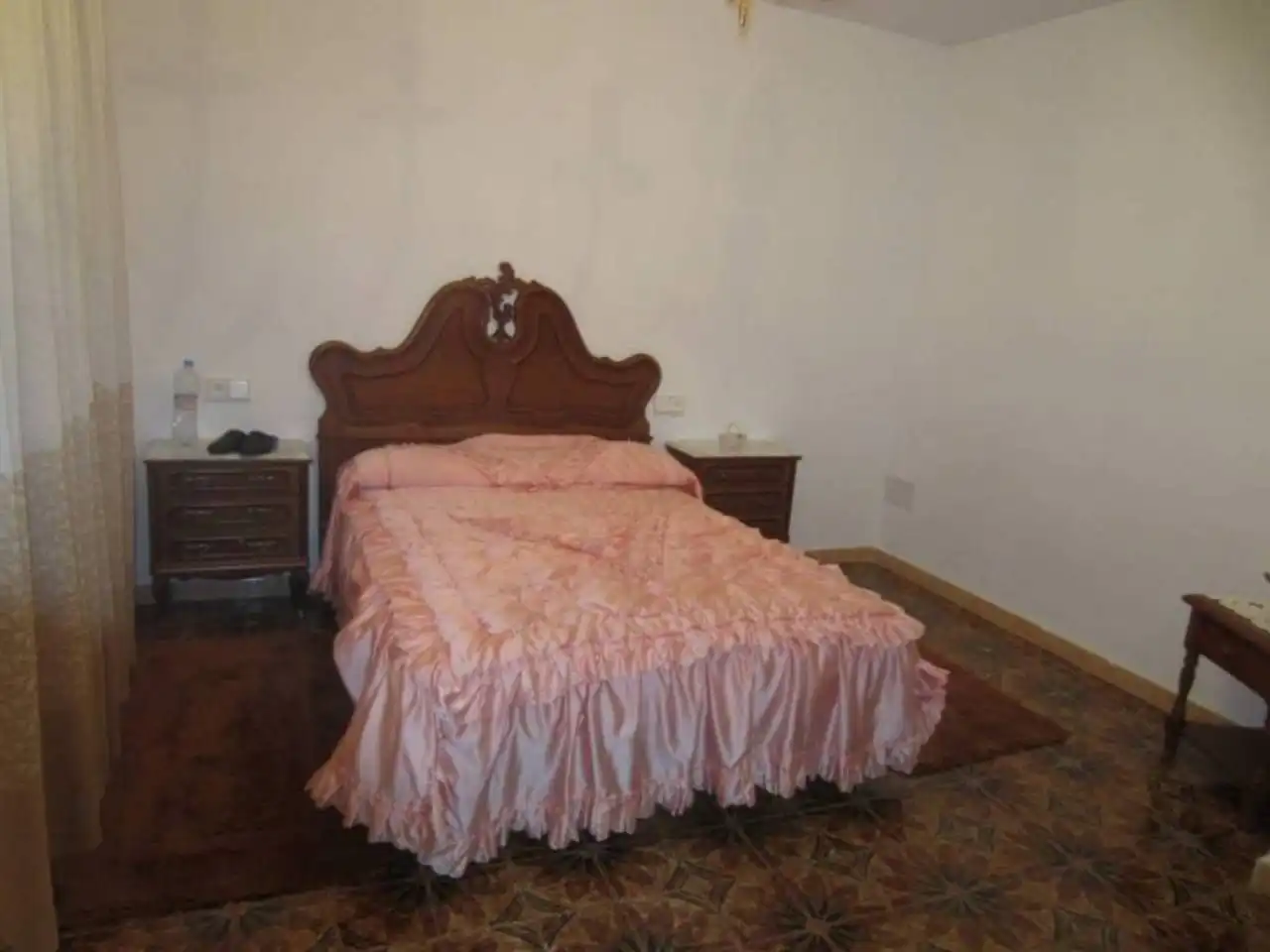 Dormitori de Casa o xalet en venda en Fuentes de Oñoro amb Terrassa i Moblat