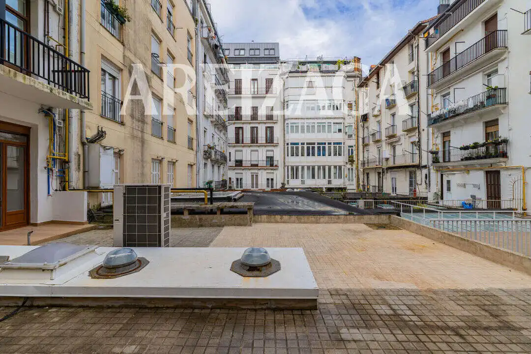 Exterior view of Flat for sale in Donostia - San Sebastián   with Heating, Terrace and Balcony