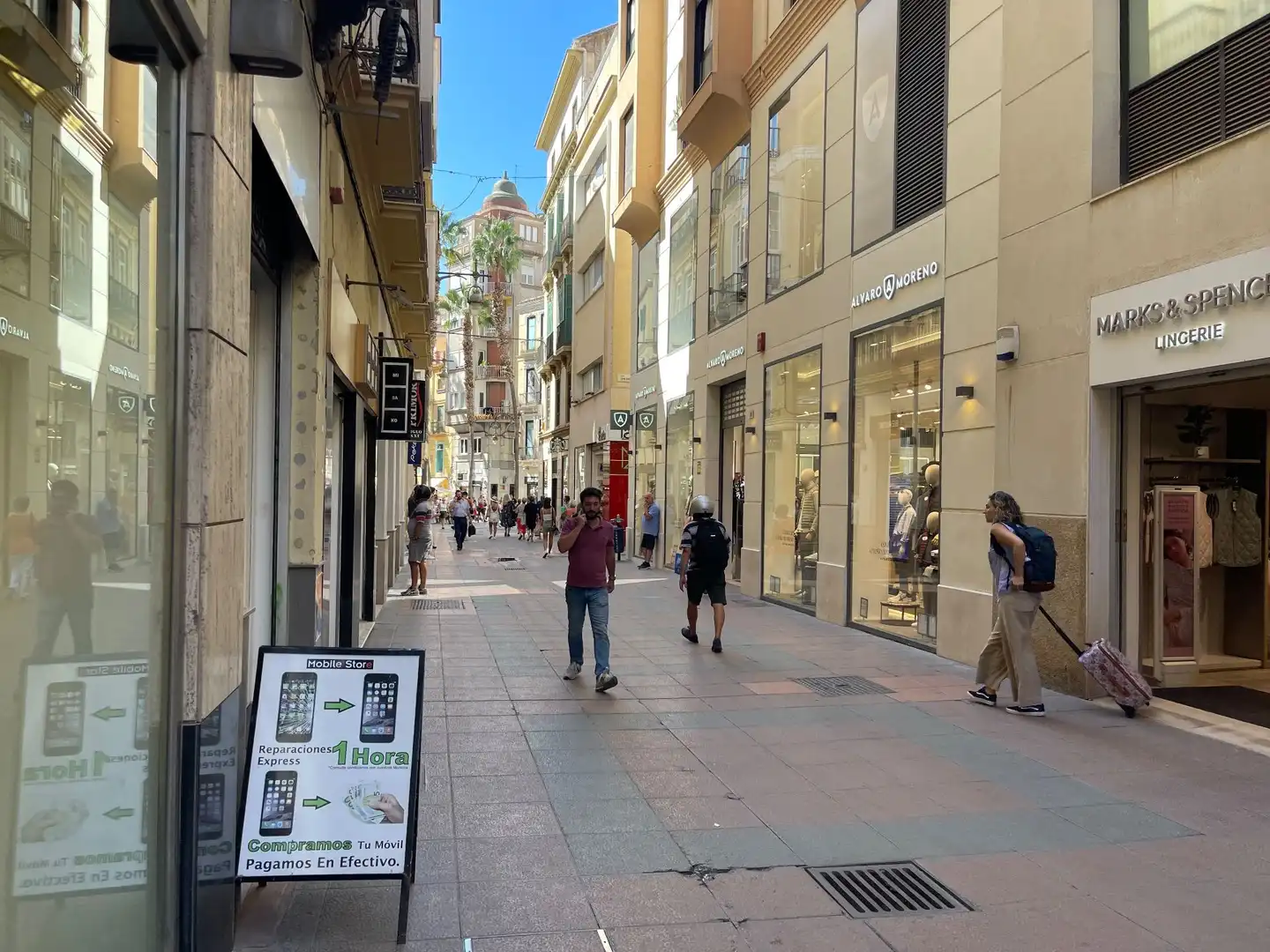 Vista exterior de Local de alquiler en Málaga con Aire acondicionado