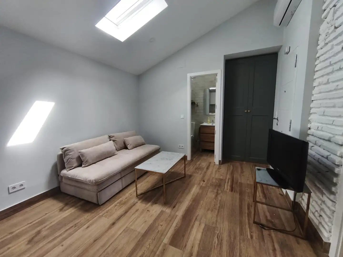 Living room of Apartments for rent in Colmenar  with Air Conditioner, Terrace and Furnished