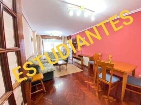 Bedroom of Flat to rent in Vigo   with Heating, Parquet flooring and Balcony
