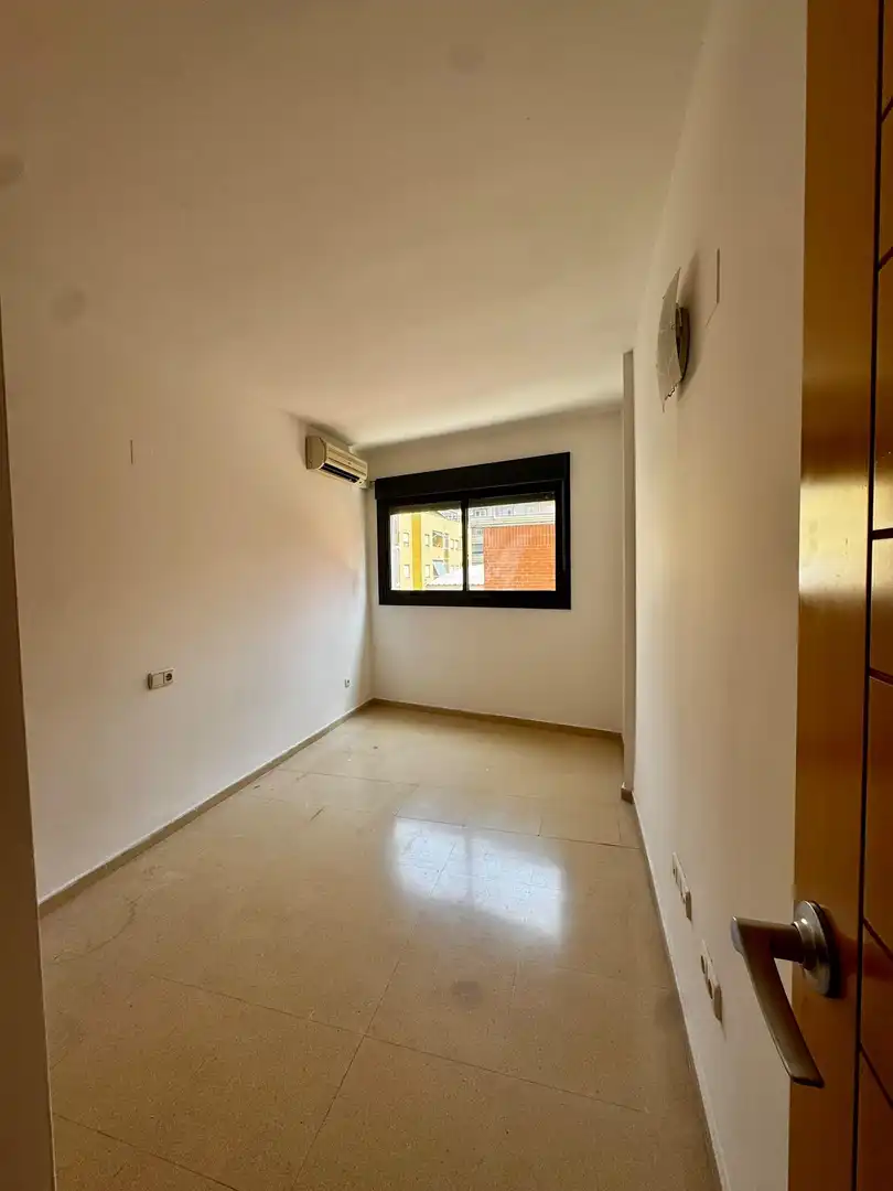 Dormitori de Apartament en venda en Dénia amb Aire condicionat, Calefacció i Jardí privat