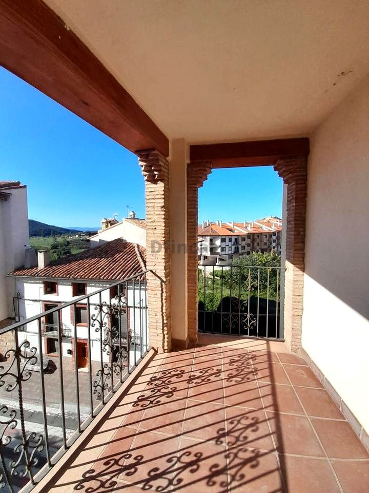 Vista exterior de Dúplex en venda en Mora de Rubielos amb Calefacció, Terrassa i Traster