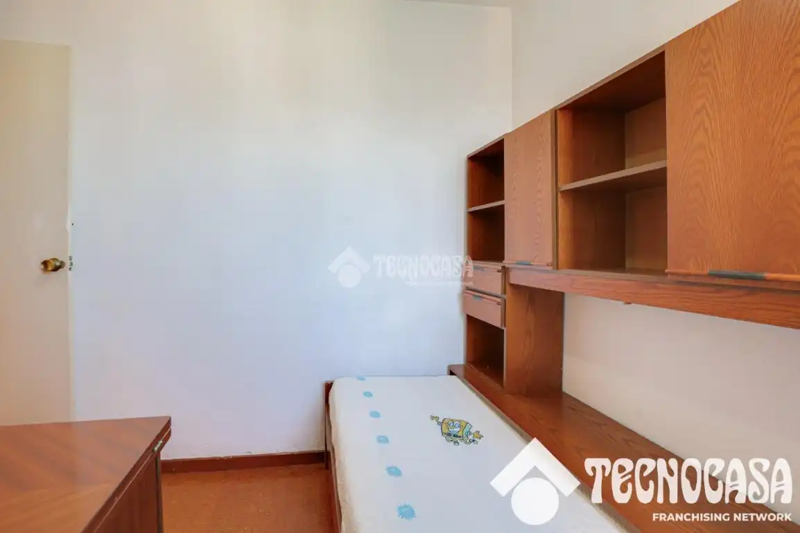 Habitación de Piso en venta en Sant Boi de Llobregat con Balcón