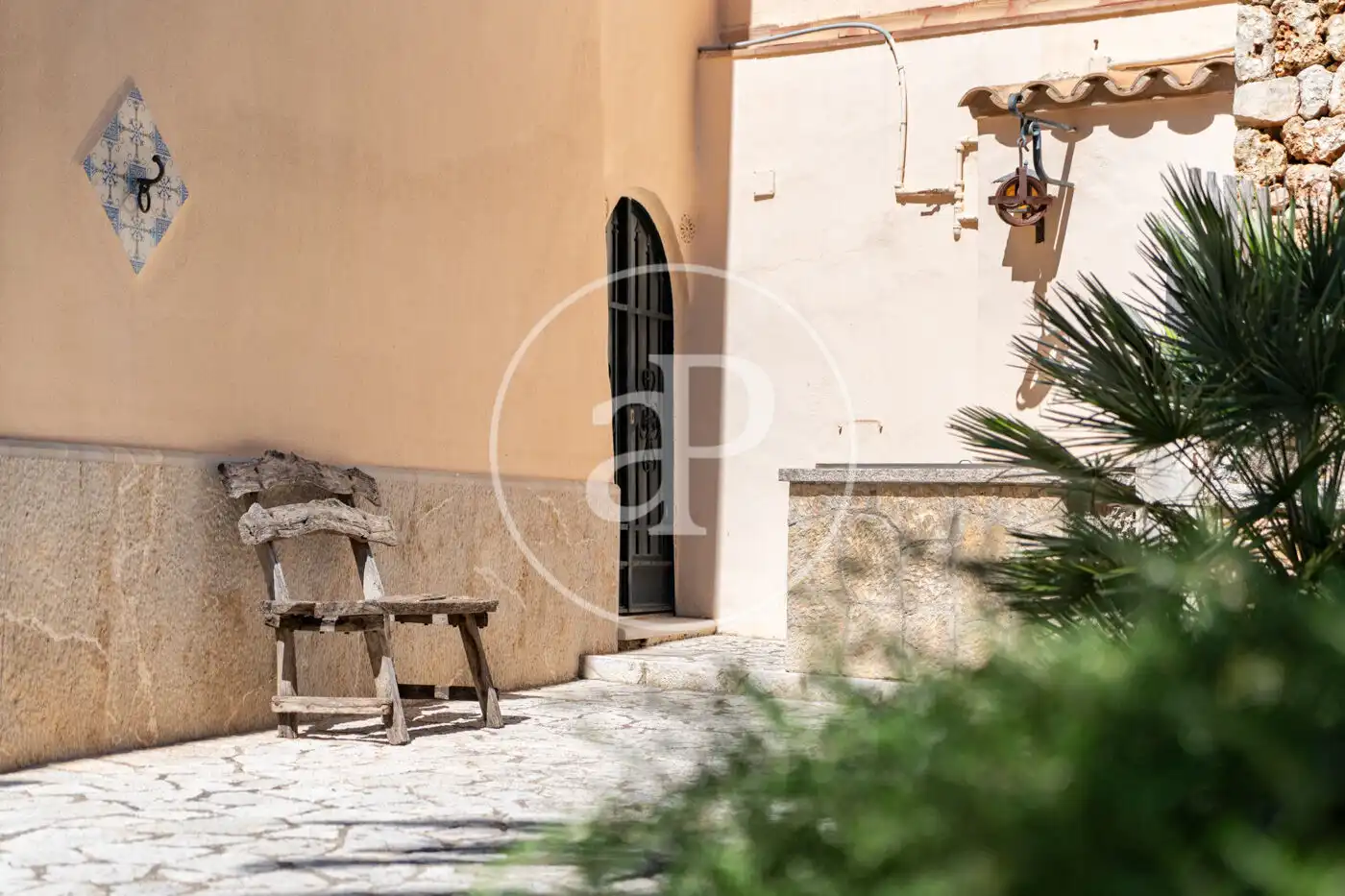 Vista exterior de Casa adosada en venda en Lloret de Vistalegre amb Aire condicionat, Calefacció i Jardí privat