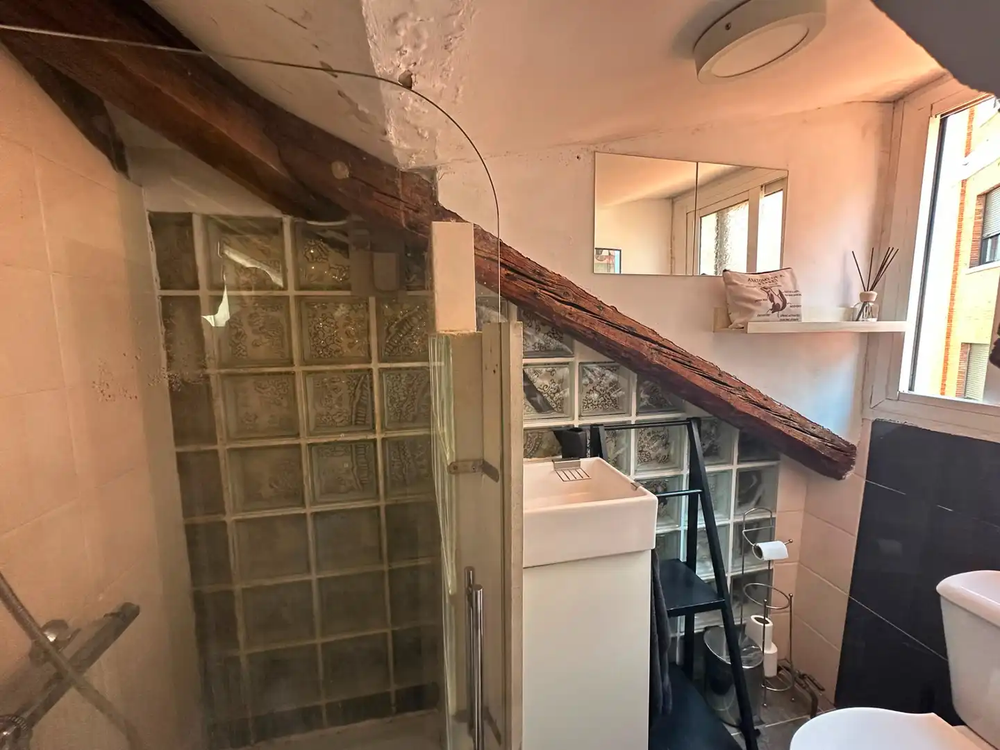 Wohnung zum Verkauf in Madrid mit Klimaanlage, Möbliert und Ofen