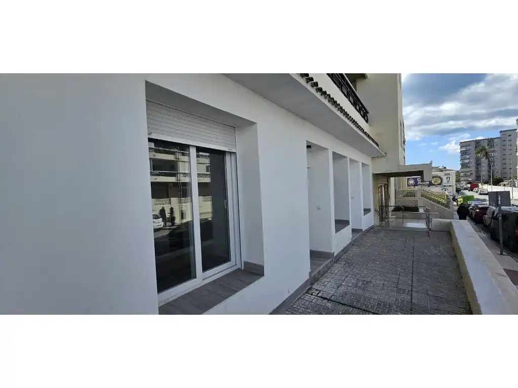 Flat for sale in Calle Miami, 1, La Carihuela - Los Nidos