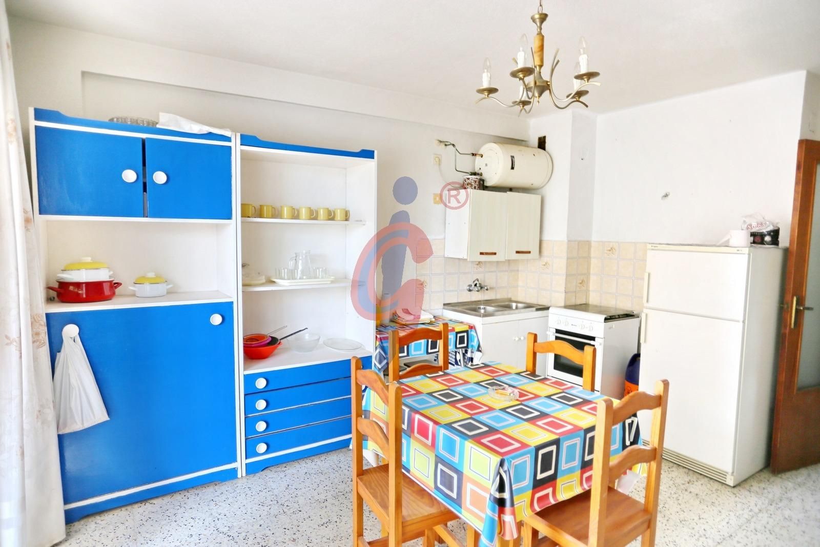 Cuina de Apartament en venda en Guardamar del Segura amb Terrassa i Balcó