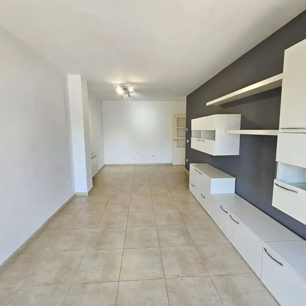 Sala de estar de Piso en venta en Cassà de la Selva con Aire acondicionado, Calefacción y Trastero