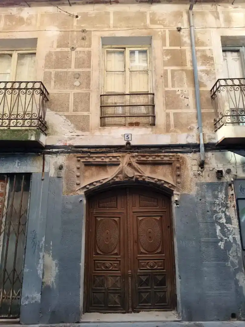 Vista exterior de Casa o xalet en venda en Talavera de la Reina amb Balcó