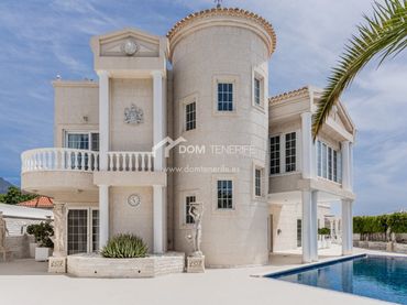 Haus mit Pool zum Verkauf in Costa Adeje
