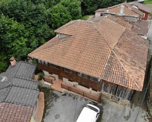 Vista exterior de Edifici en venda en Mieres (Asturias)