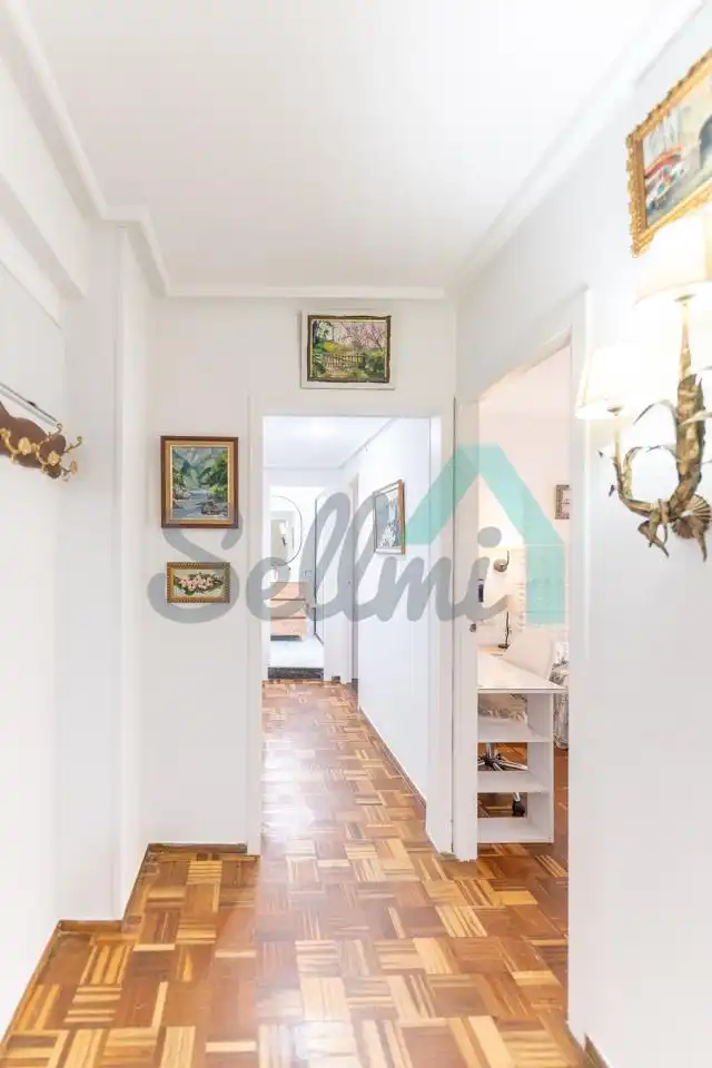 Piso de alquiler en Gijón  con Calefacción, Parquet y Amueblado