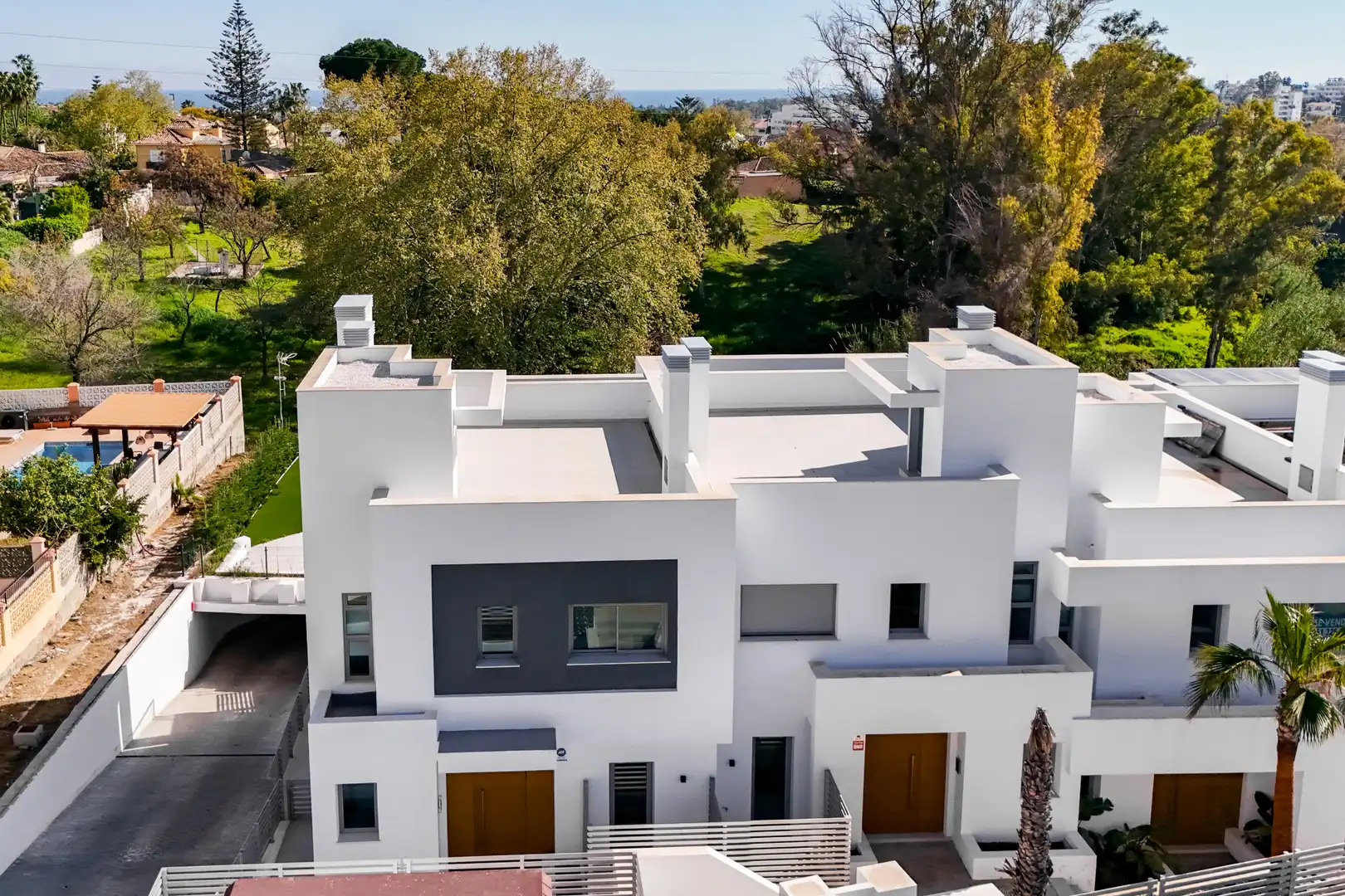 Vista exterior de Casa adosada en venta en Marbella con Aire acondicionado, Jardín privado y Terraza
