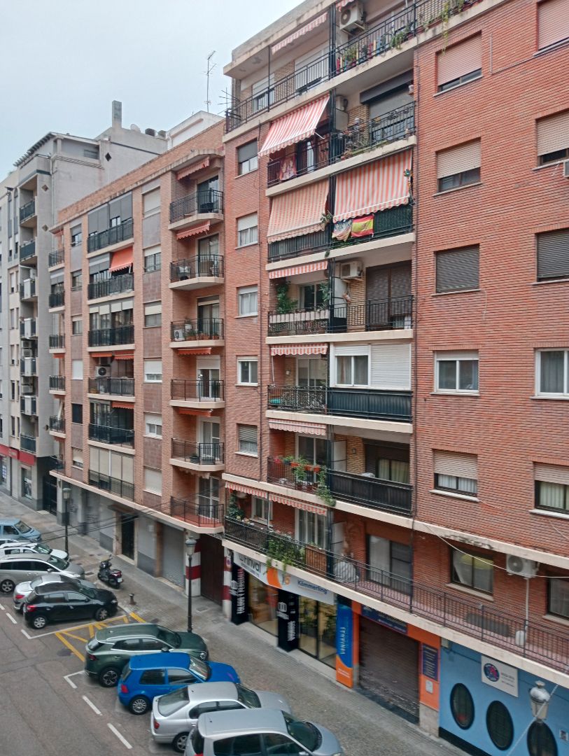 Exterior view of Flat for sale in  Valencia Capital  with Furnished, Oven and Washing machine