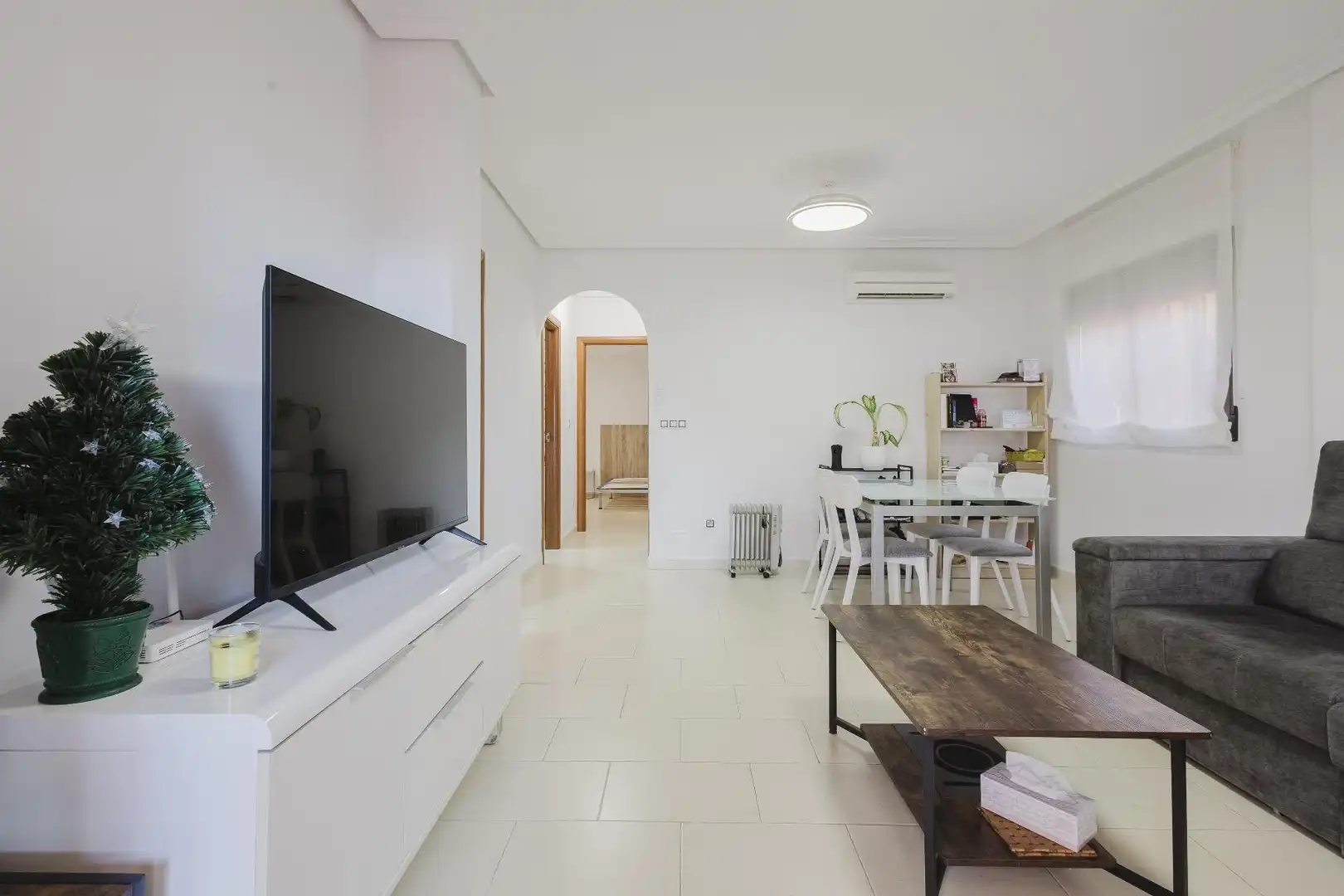 Sala d'estar de Casa o xalet en venda en Torrevieja amb Moblat