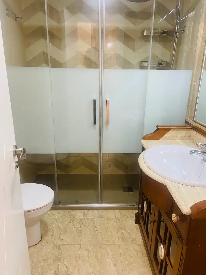 Badezimmer von Wohnung zur Miete in Alcázar de San Juan mit Klimaanlage, Heizung und Möbliert
