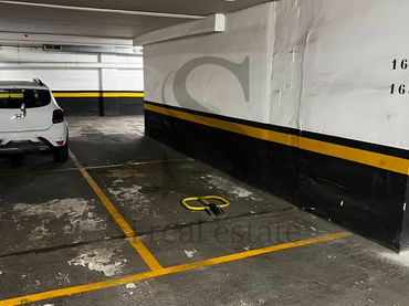 Einzelparkplatz zum Verkauf in Carrer d'Arquímedes
