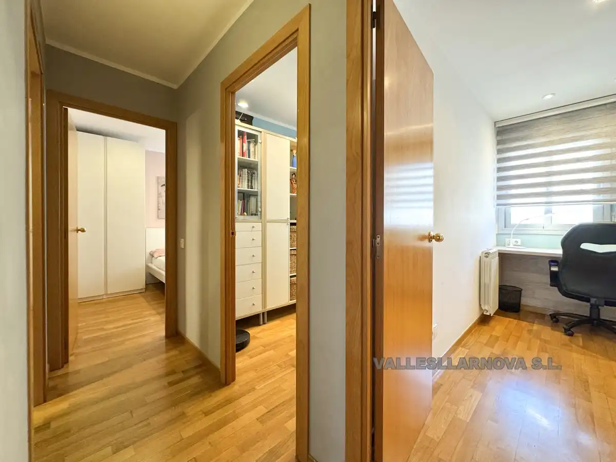 Flat for sale in Mollet del Vallès  with Parquet flooring, Storage room and Balcony