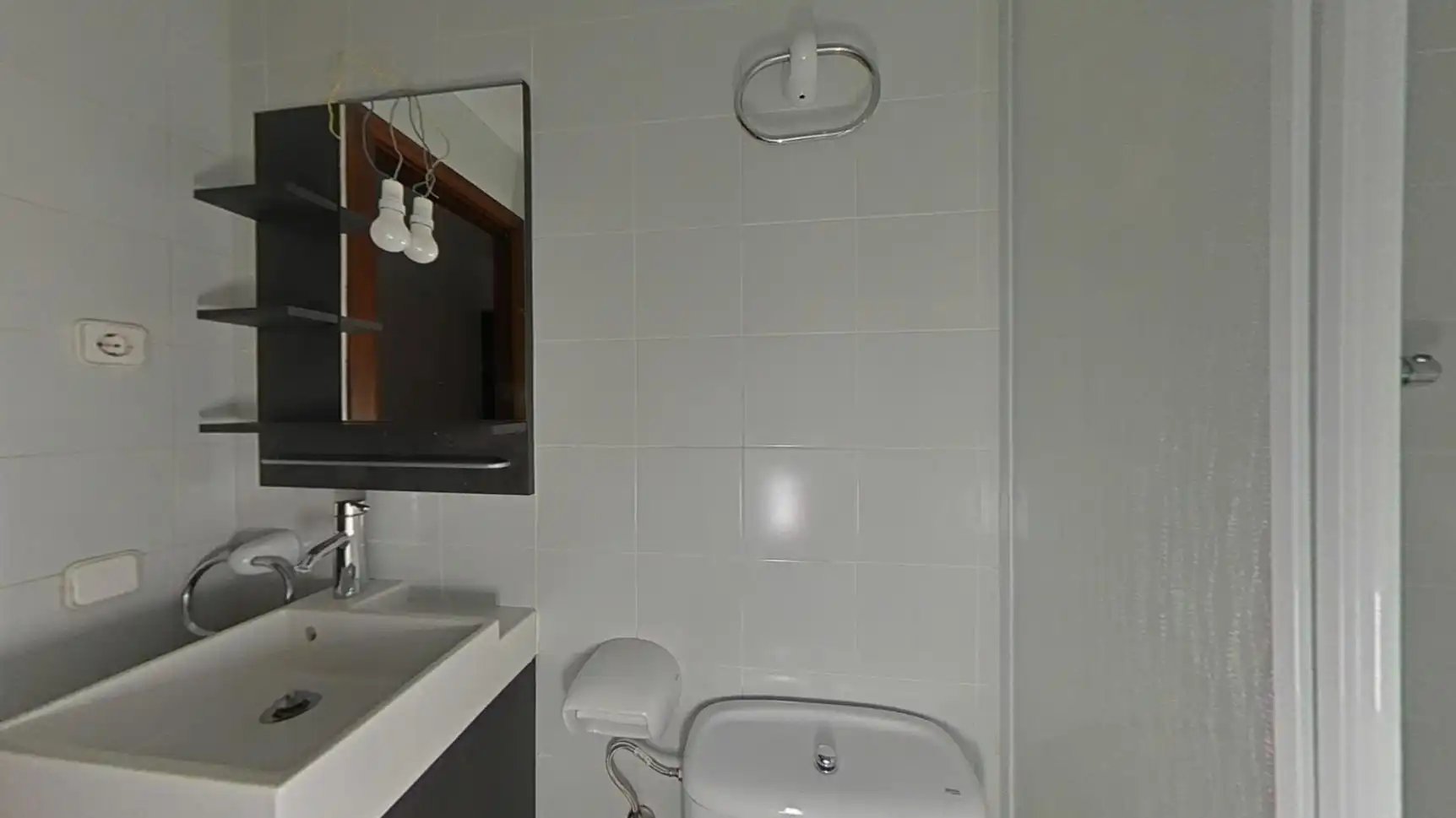 Bany de Pis en venda en Sant Cugat del Vallès amb Calefacció, Parquet i Piscina
