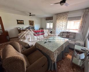 Sala d'estar de Pis en venda en  Córdoba Capital amb Aire condicionat, Calefacció i Piscina comunitària