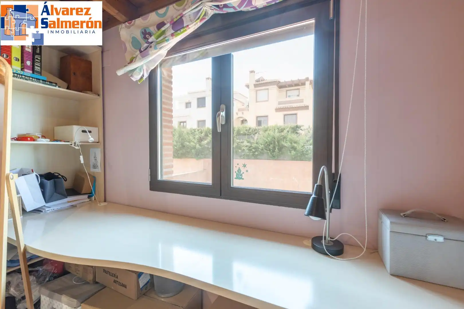 Terrassa de Casa o xalet en venda en La Zubia amb Calefacció, Jardí privat i Terrassa