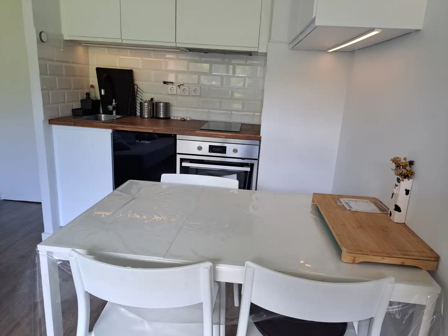 Cuina de Apartament en venda en Saint - Pierre - dels - Forcats amb Terrassa i Moblat