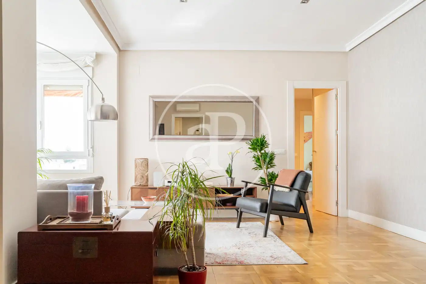 Wohnzimmer von Wohnung zum Verkauf in Madrid mit Klimaanlage, Heizung und Privatgarten