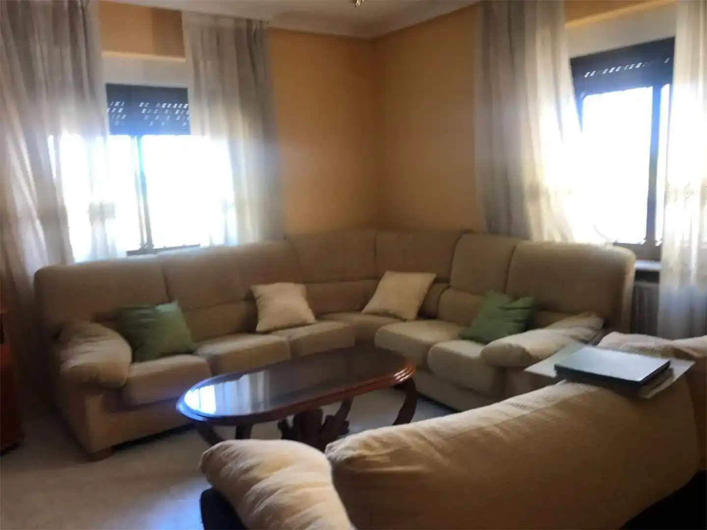 Sala d'estar de Planta baixa en venda en Encinas de Abajo amb Balcó