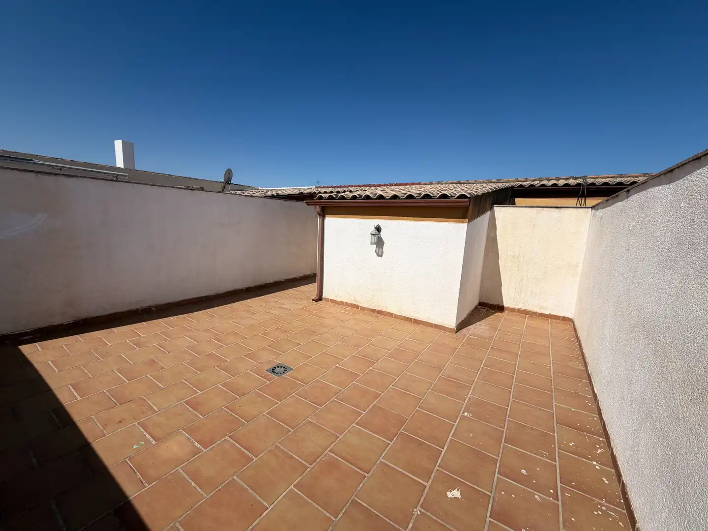 Terrace of Duplexes for rent in Cúllar Vega  with Terrace, Furnished and Washing machine