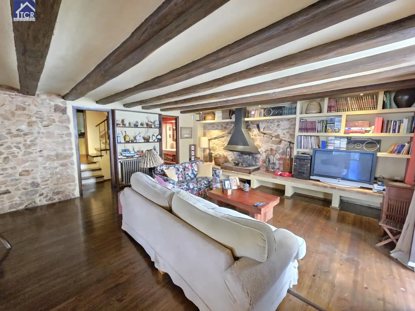 Sala d'estar de Casa o xalet en venda en Sant Feliu de Guíxols amb Calefacció, Jardí privat i Terrassa