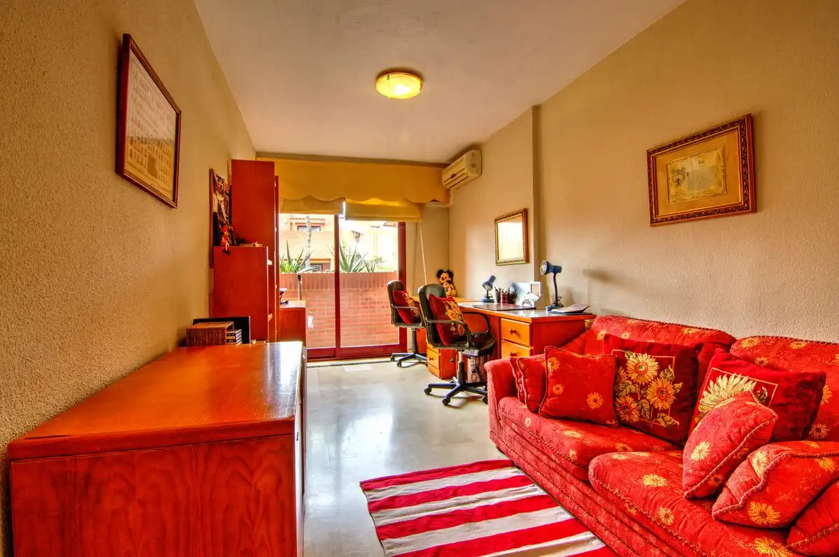 Casa aparellada amb terrassa en venda a Carrer de la Boga, imagen 18